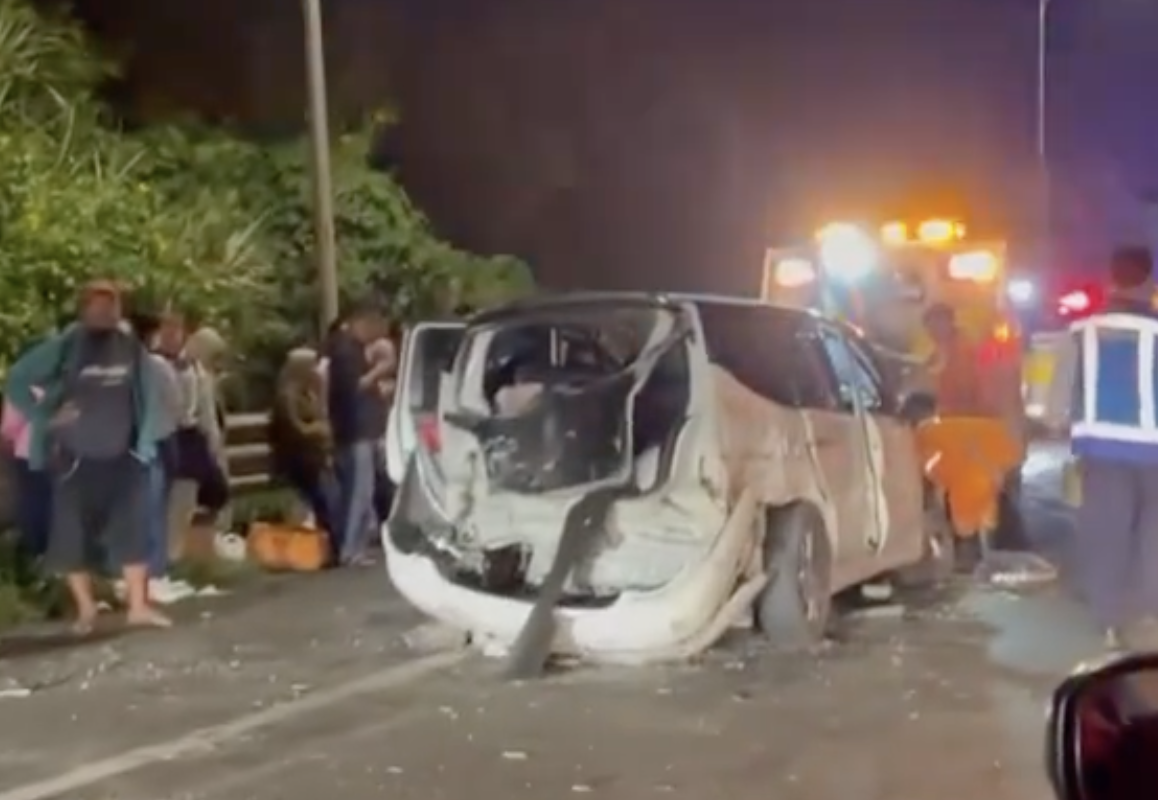 Belasan kendaraan terlibat kecelakaan beruntun di KM 92 Tol Cipularang arah Cikampek-Jakarta