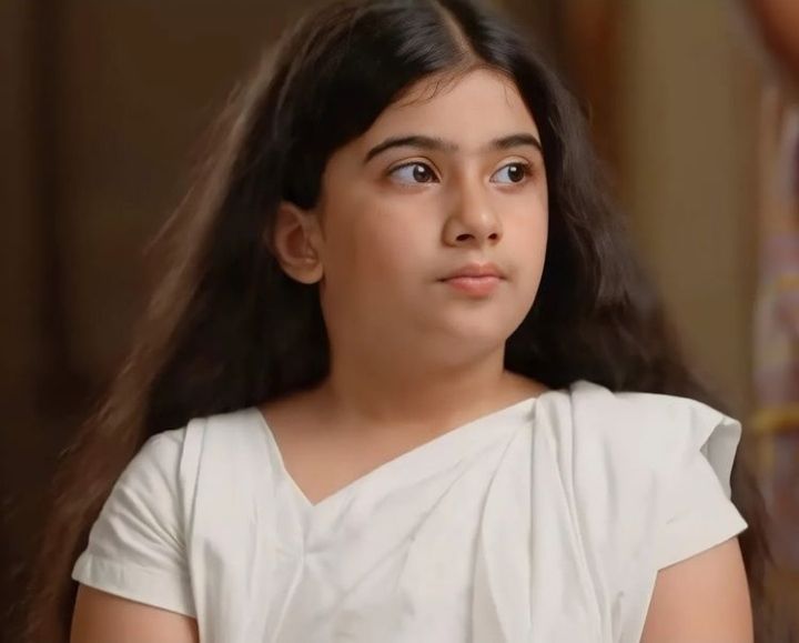 Ruhana Khanna sebagai Gangaa kecil 
