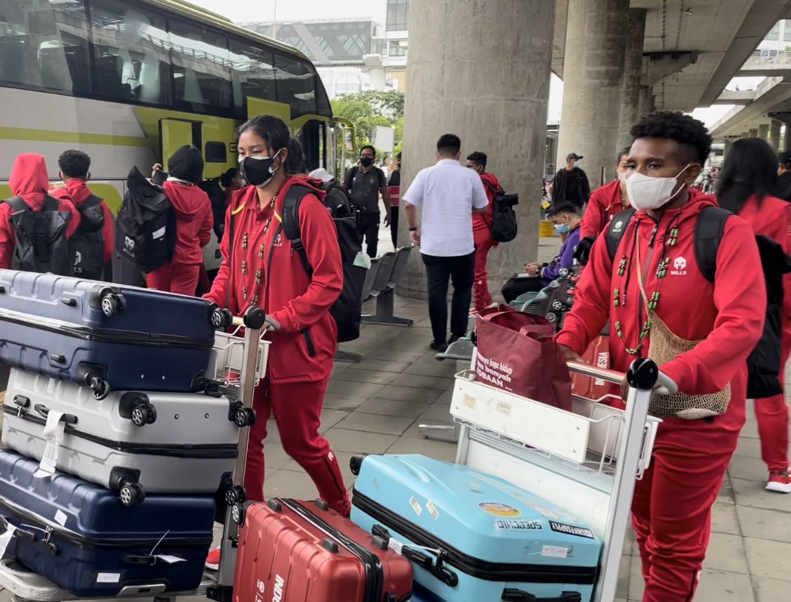 Garuda Pertiwi Tiba Di Filipina, Safira Ika Dkk Ikuti Latihan Di ...