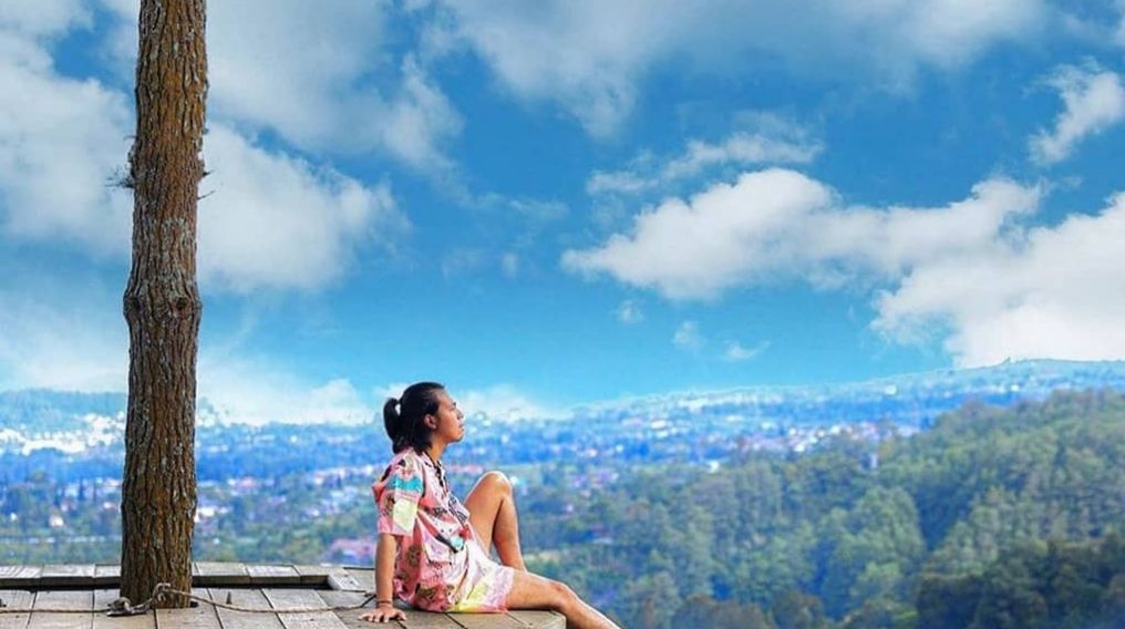 ilustrasi tempat wisata di Puncak Bogor.