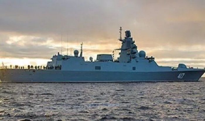 Sebuah kapal perang RUSIA dipersenjatai dengan rudal hipersonik mematikan.*  