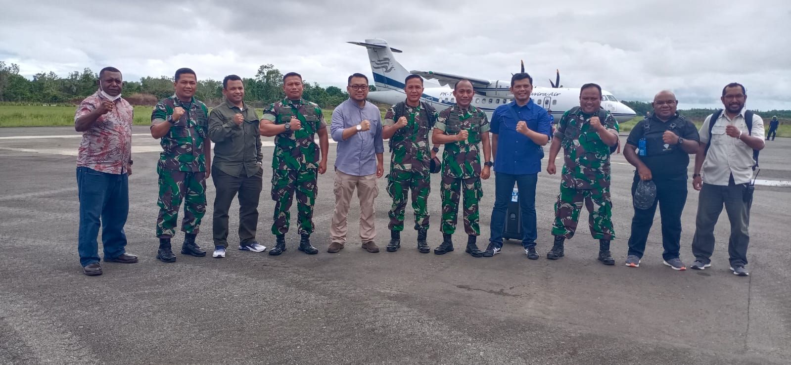 Pangdam XVIII/Kasuari Mayjen TNI Gabriel Lema S.Sos lakukan Kunjungan Kerja ke Koramil 1806-02/Babo.Jumat, 8 Juli 2022..