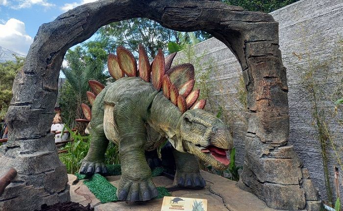 Penampakan Dinosaurus di tempat wisata Garut Dinoland./Pipin L Hakim/PotensiBisnis.com