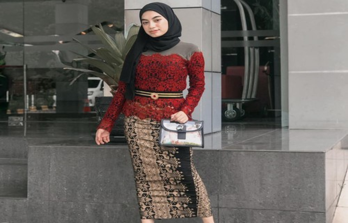 Model kebaya brokat hijab
