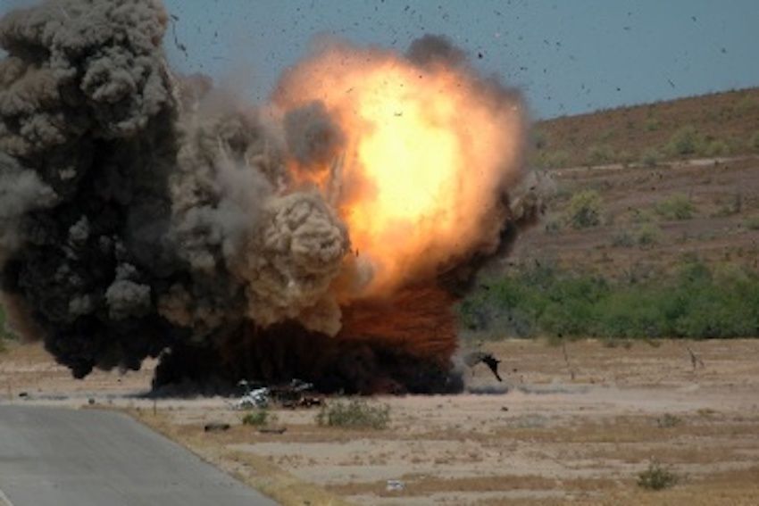 Angkatan bersenjata Ukraina mengklaim berhasil menghancurkan gudang senjata dan amunisi Rusia di desa Charivne, wilayah Kherson.
