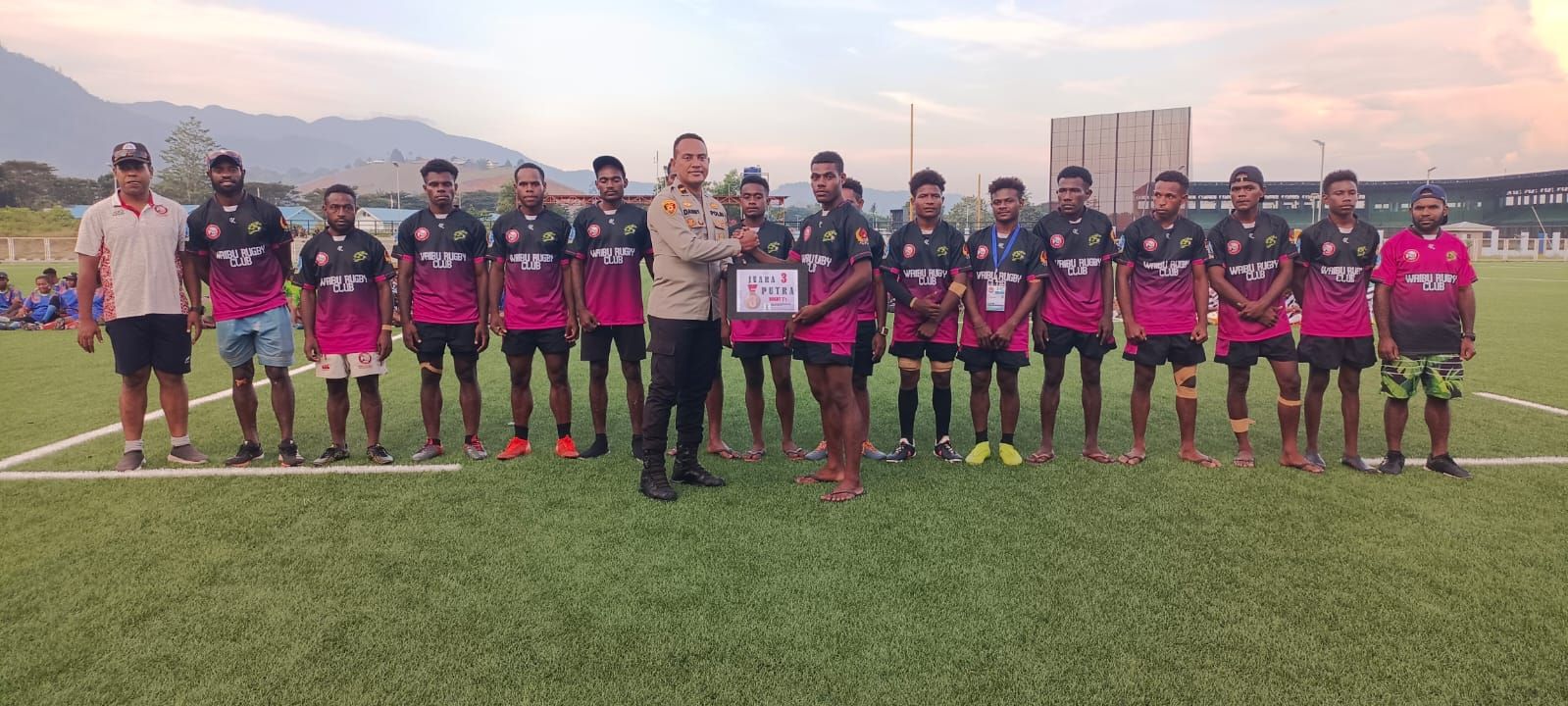 Tim Rugby Distrik Waibhu, berhasil keluar sebagai juara tiga.