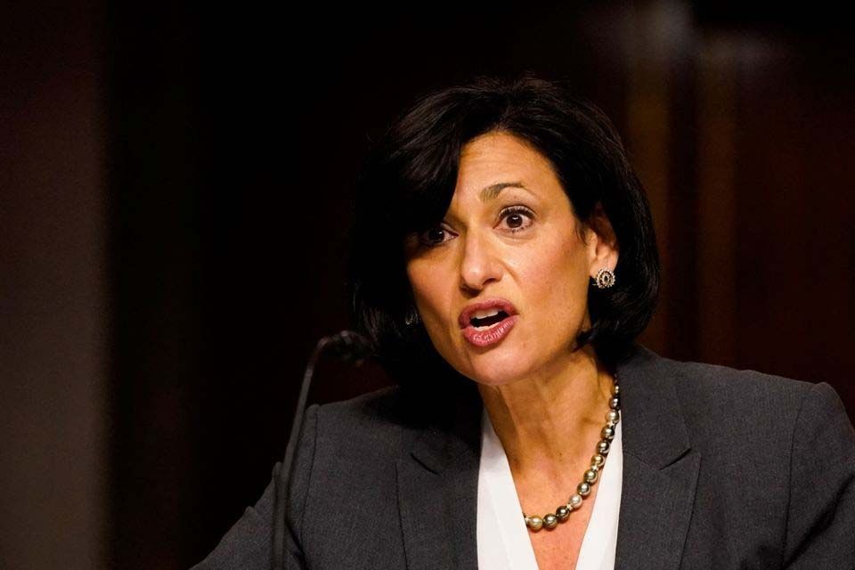 Direktur Pusat Pengendalian dan Pencegahan Penyakit (CDC) Rochelle Walensky memberikan pernyataan pembukaannya selama dengar pendapat Senat Kesehatan, Pendidikan, Perburuhan dan Pensiun di Capitol Hill di Washington, AS, 4 November 2021.