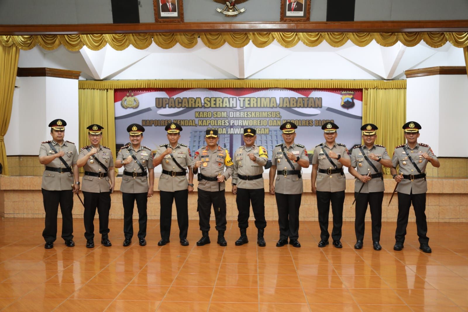 Upacara Serah Terima Jabatan yang dipimpin langsung Kapolda Jateng Irjen Polda Ahmad Luthfi di Gedung Borobudur Mapolda setempat pada Selasa, 20 Juli 2022