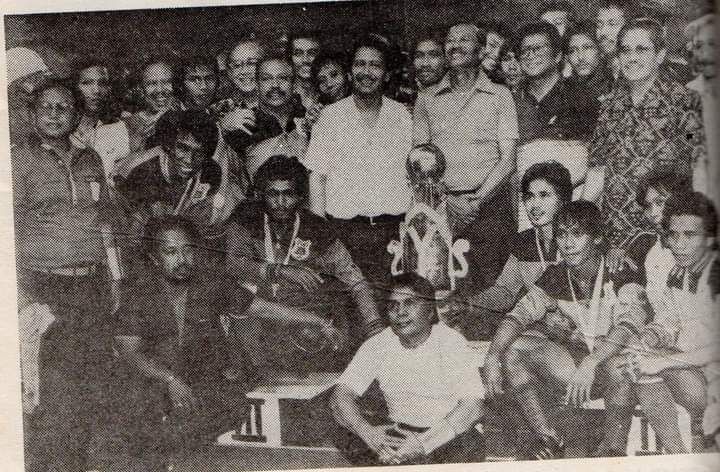 Skuad PSMS Medan berfoto usai juara Divisi Utama 1983