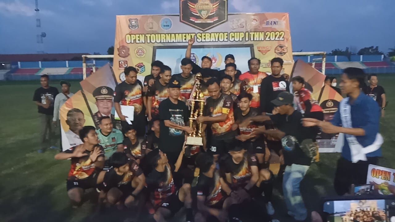 Tim Perseppas FC juara 1 dan meraih hadiah uang tunai Rp 4 juta dan piala dalam Open Turnamen Cup I Kota Tegal.