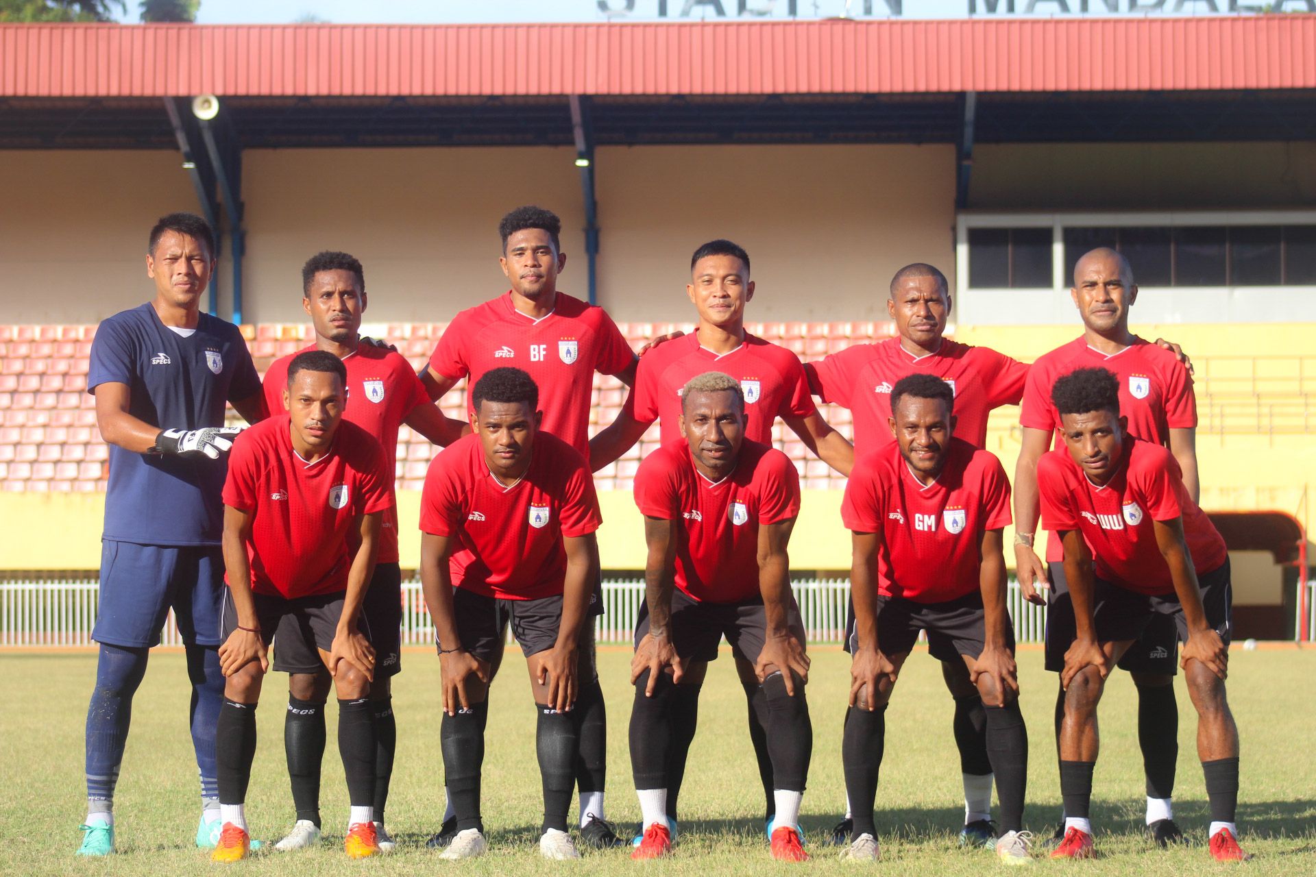 Skuad pertama tim Persipura ketika berujicoba dengan tim PS Cigombong Putra di Stadion Mandala Jayapura dok (PORTAL PAPUA )