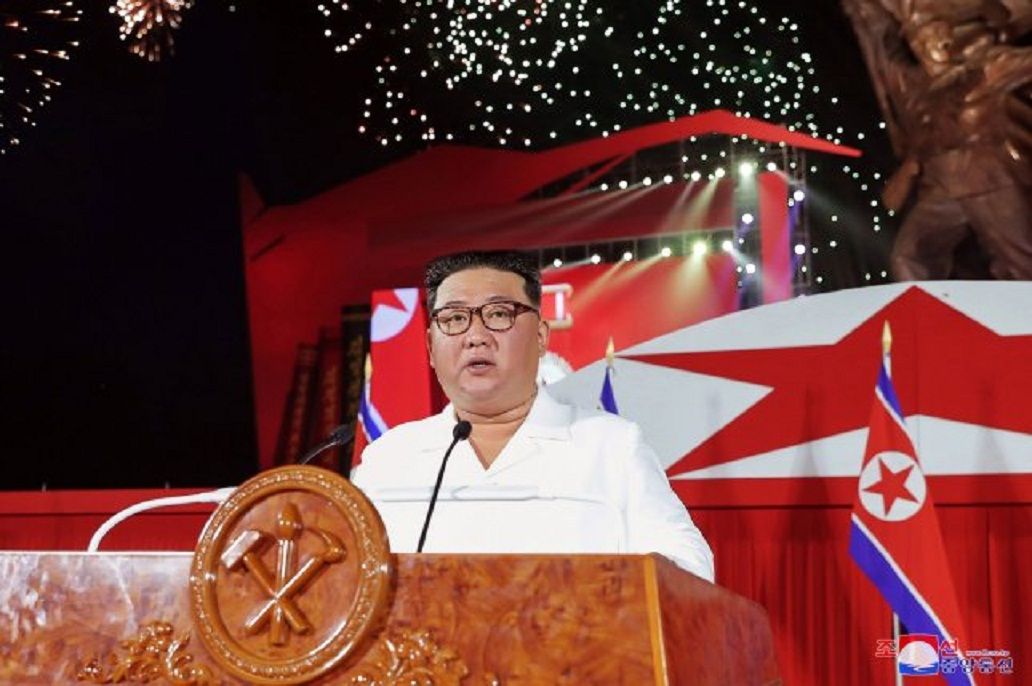 Pemimpin Korea Utara Kim Jong Un mengatakan pada acara gencatan senjata Perang Korea bahwa rezimnya akan menggunakan persenjataan nuklirnya dalam konflik dengan Amerika Serikat dan Korea Selatan, media pemerintah melaporkan Kamis.