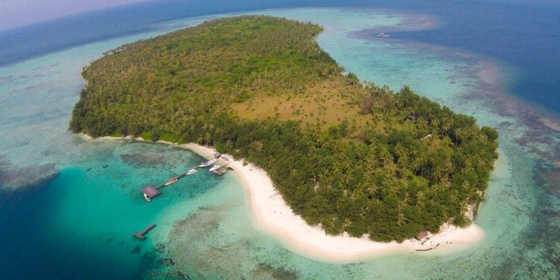 Pulau Menjangan kecil, Wisata pantai karimunjawa, Jepara/Indonesia kaya.com