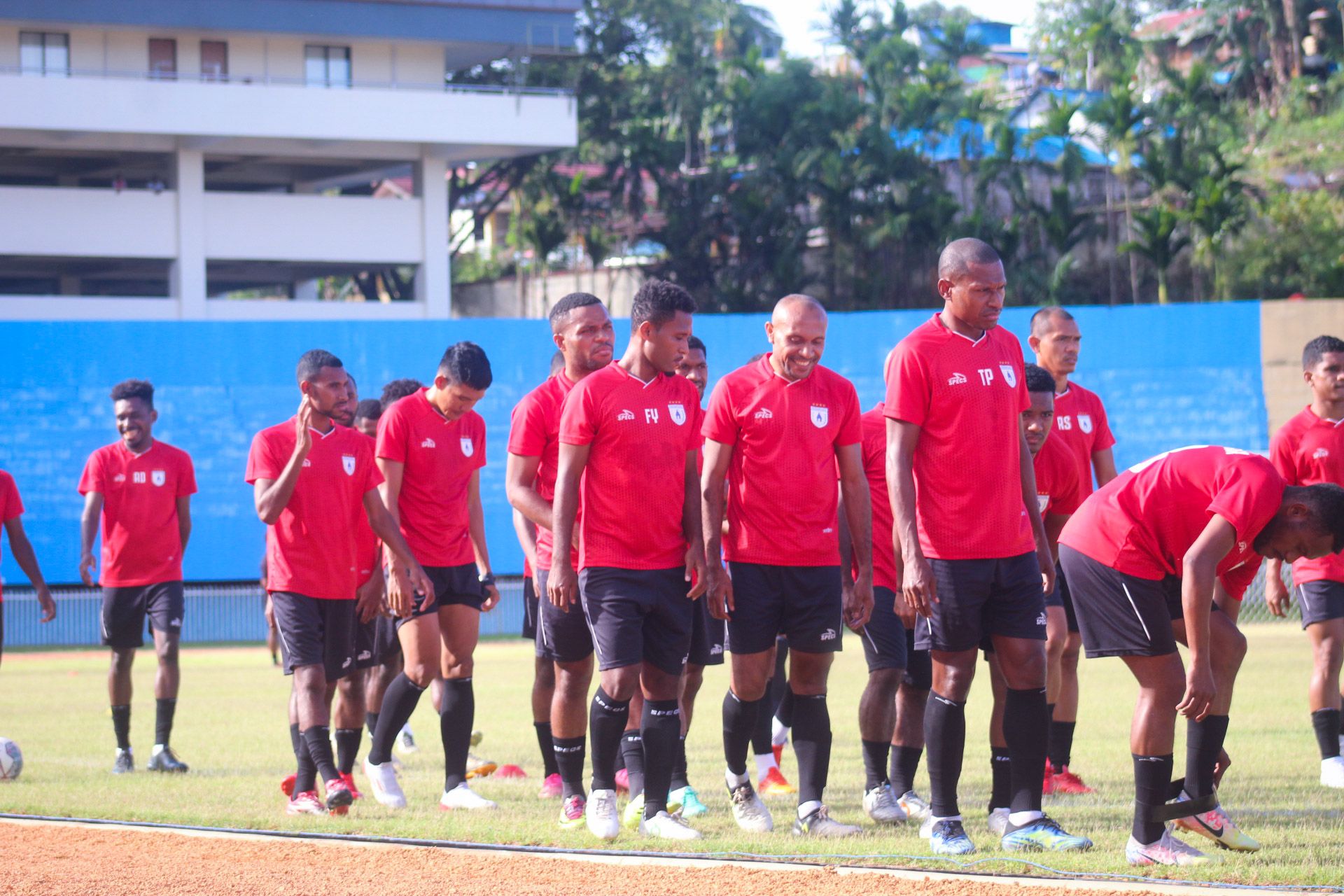 Skuad tim Persipura ketika akan melakukan laga ujicoba dengan tim lokal asal Kota Jayapura ( Ciput FC) baru -baru ini di Stadion Mandala Jayapura dok (PORTAL PAPUA)