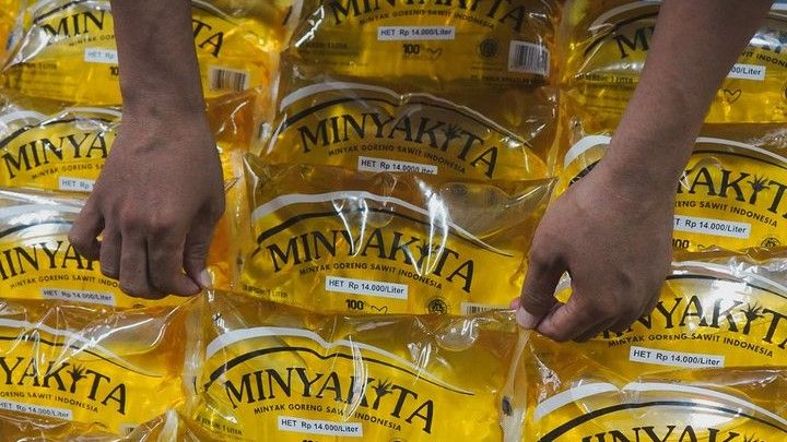 Minyak goreng kemasan program pemerintah yang di beri nama Minyakita belum beredar luas dipasar tradisional