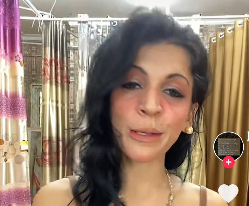 Viral di TikTok, Ini Dia Sosok Kak Jill Penjual Gorden yang Jadi ...