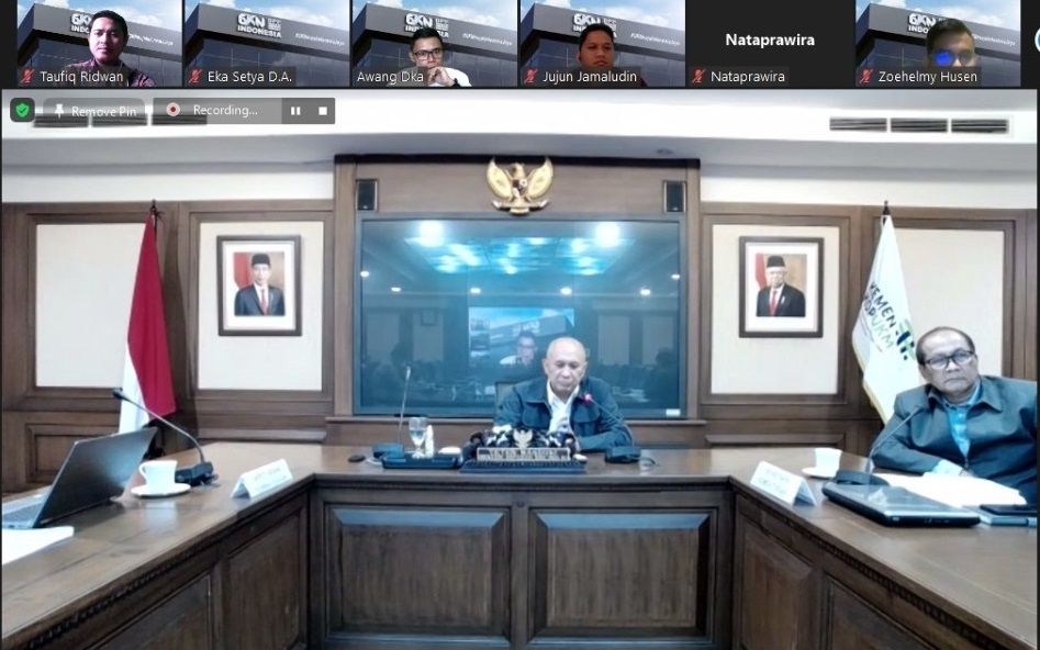 Gerakan Kewirausahaan Nasional (GKN) Indonesia melakukan audiensi secara virtual dengan Menteri Koperasi dan UKM RI.