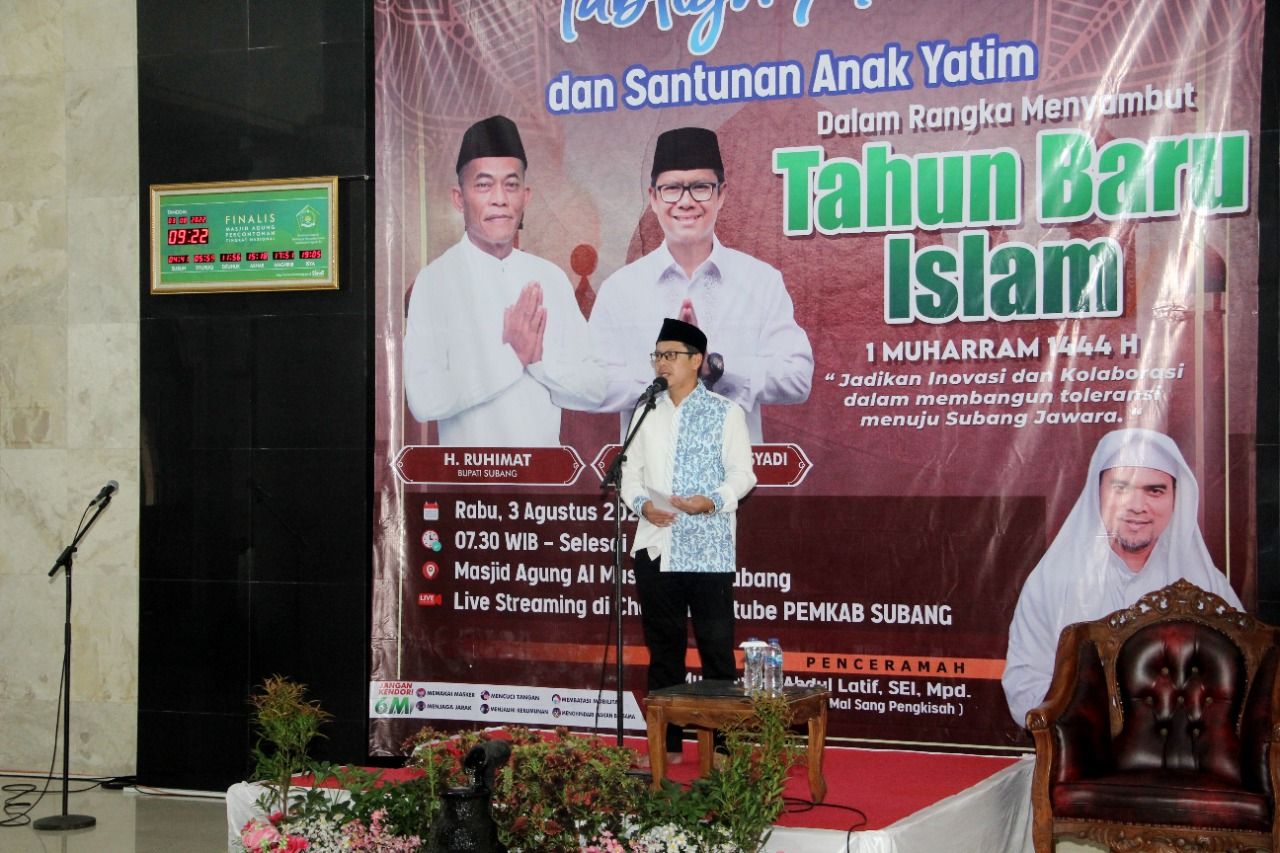 Wabup Subang Kang Akur hadiri tablig akbar peringatan Tahun Baru Islam di Mesjid Al Musabaqoh Subang.