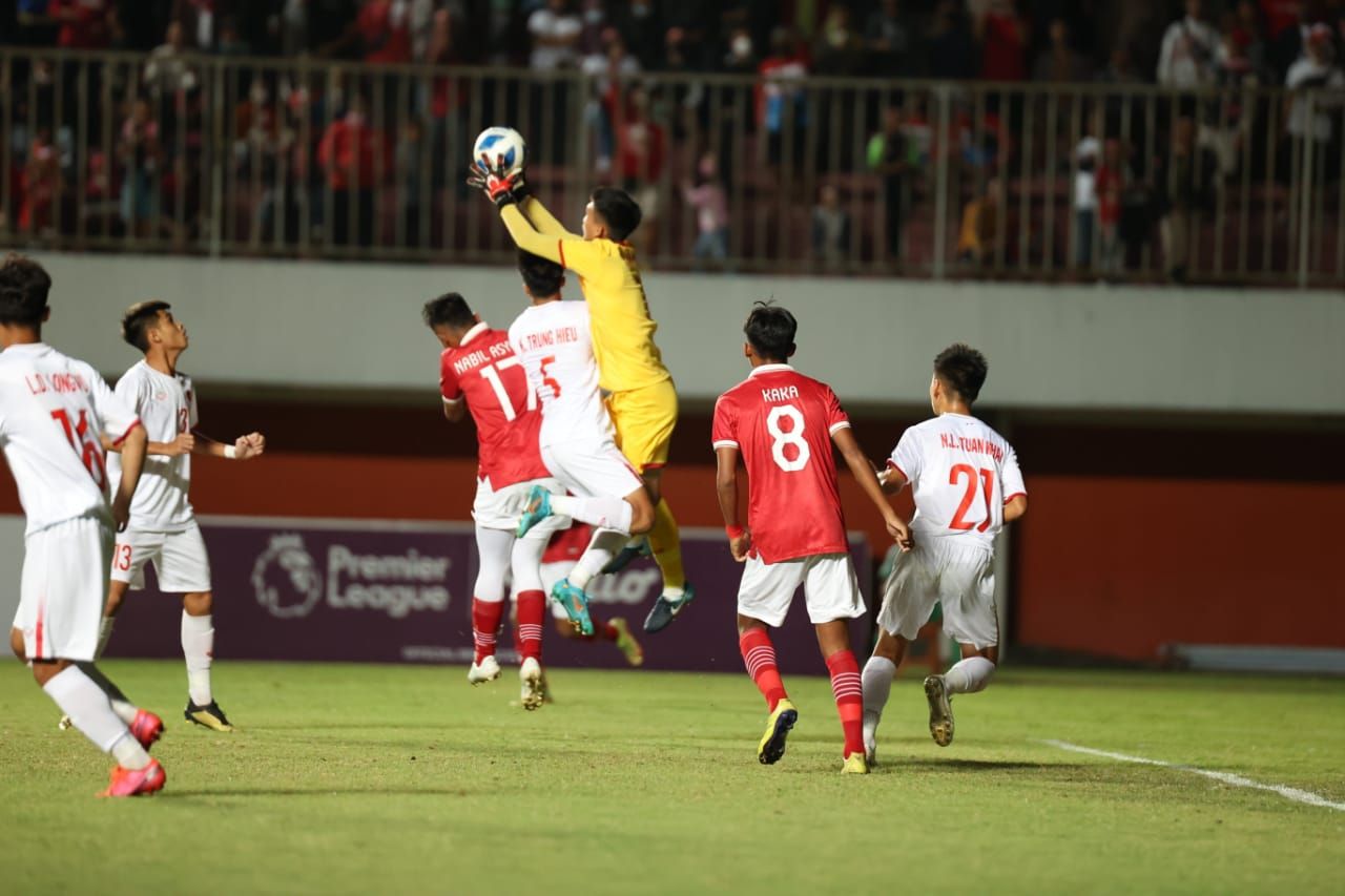 Bikin Bangga! Timnas Indonesia Jadi Juara Grup A Dan Lolos Ke Semi ...