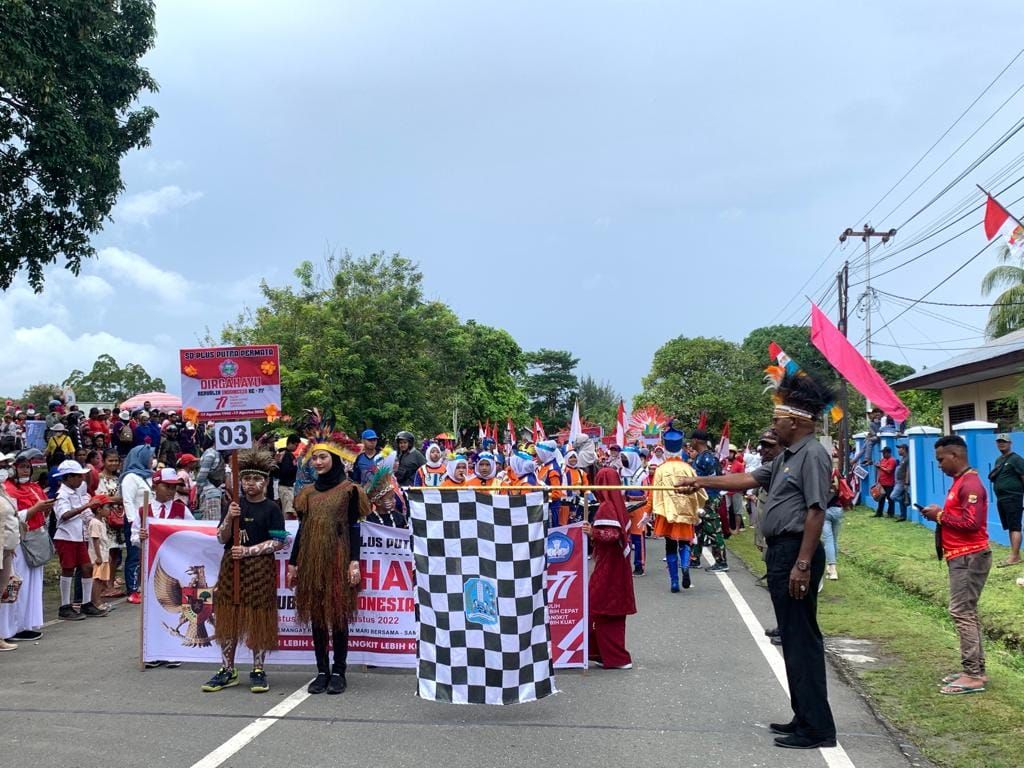 Suasana Karnaval Sambut HUT Kemerdekaan Indonesia ke -  77 di Kabupaten Biak Numfor.