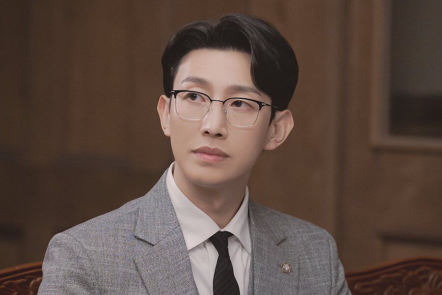 Perankan Senior Baik di Extraordinary Attorney Woo, Kang Ki Young