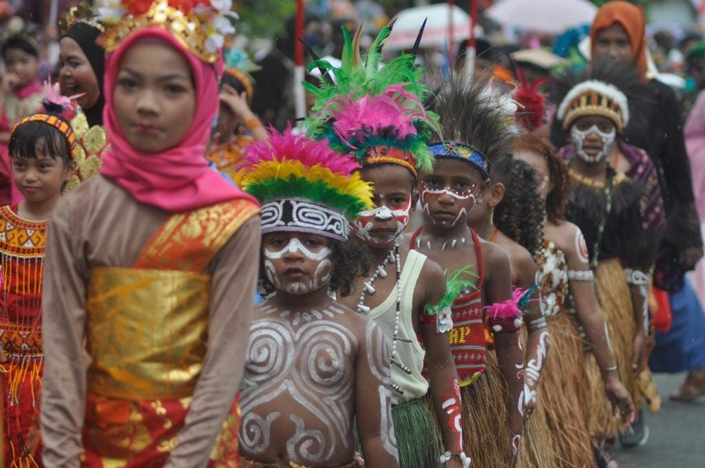 Karnaval Bhineka Tunggal Ika di Kabupaten Biak Numfor. 