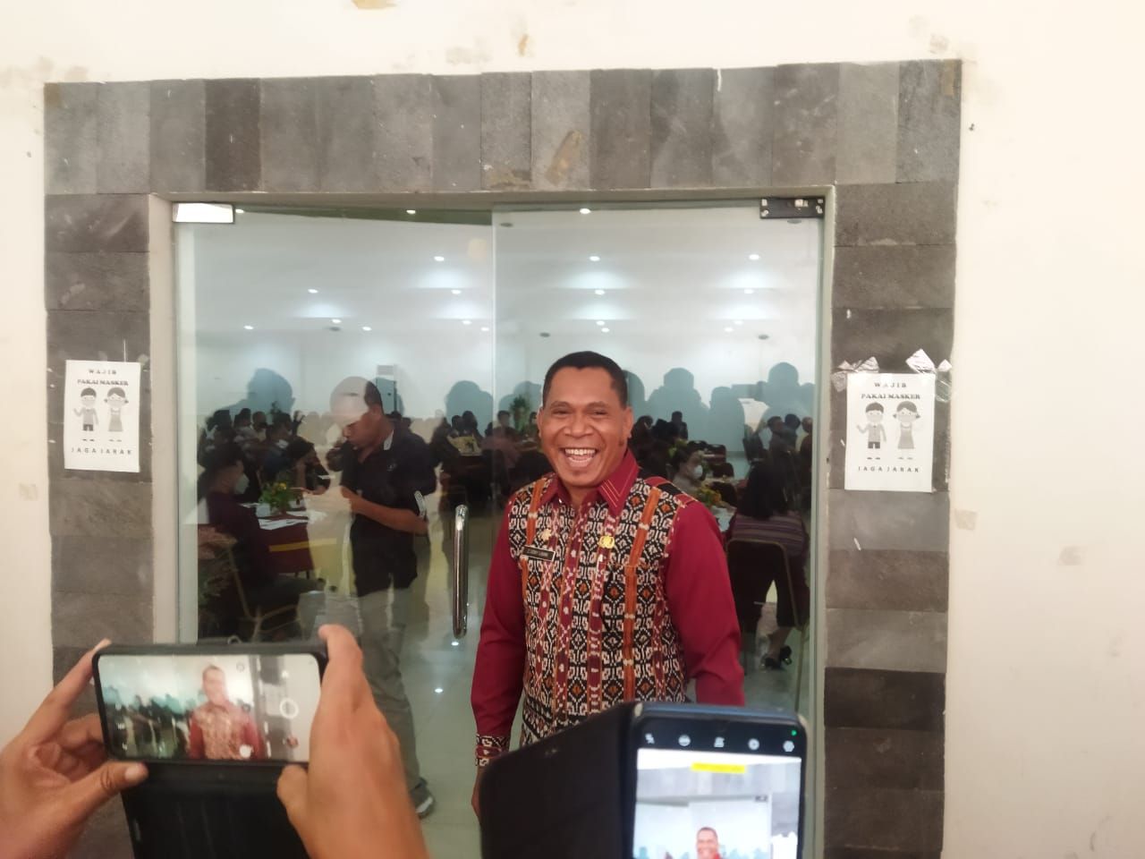 Kepala Dinas Pariwisata dan Ekonomi Kreatif, Zeth Sony Libing