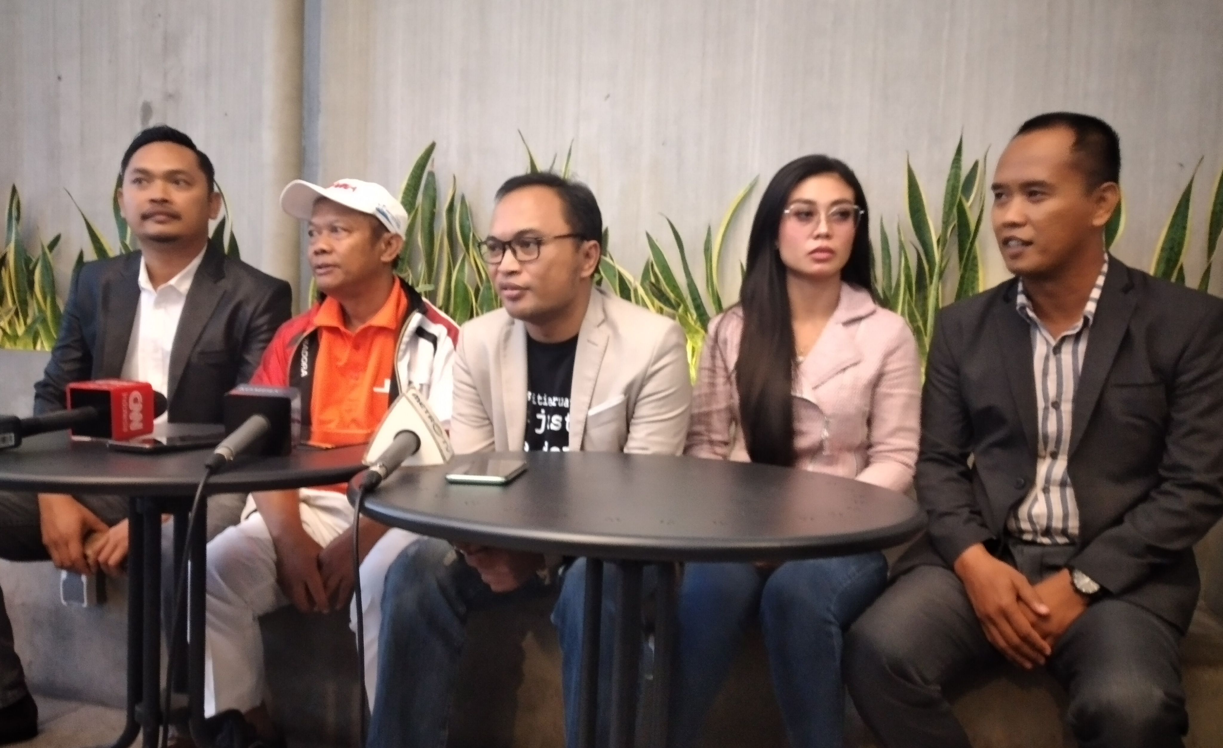 Kasus Subang terbaru datang dari Rohman Hidayat yang mengaku akan melaporkan polisi Subang ke Kadiv Propam Mabes Polri