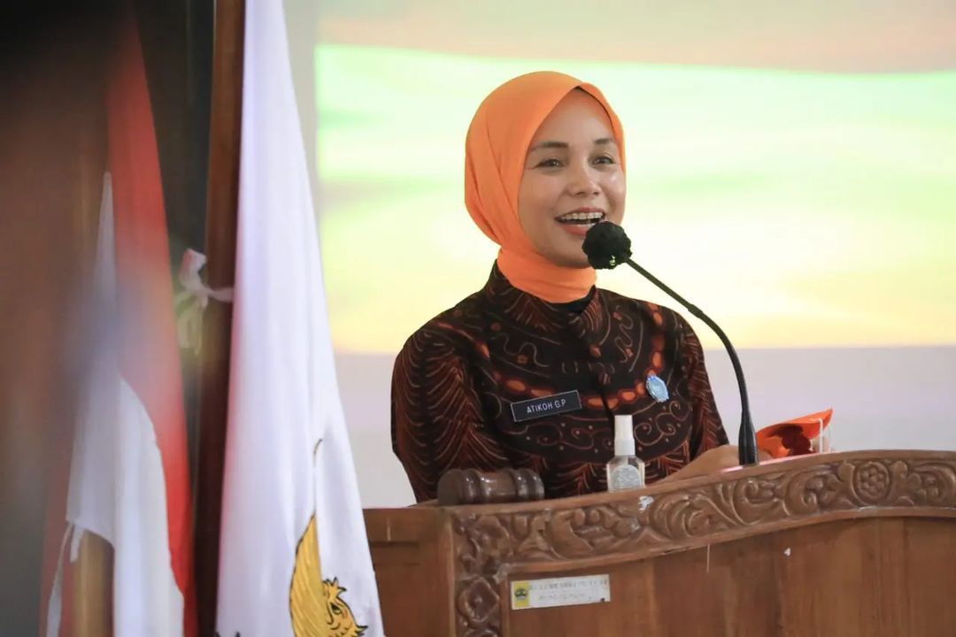 Mengenal Istri Ganjar Pranowo Inilah Profil Dan Biodata Siti Atikoh