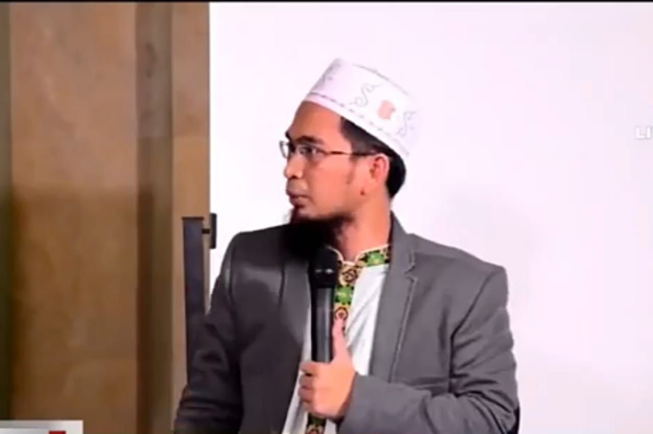 Ustadz Adi Hidayat mengungkapkan pemilik rumah di jalan Pegangsaan Timur No.56 Jakarta, tempat proklamasi kemerdekaan Indonesia pertama dibacakan.