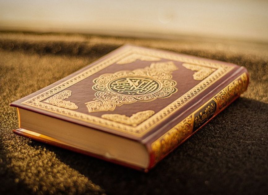 Keutamaan membaca surat Al Fatihah yang begitu banyak memberikan kebaikan bagi yang mengamalkan dengan sepenuh hati