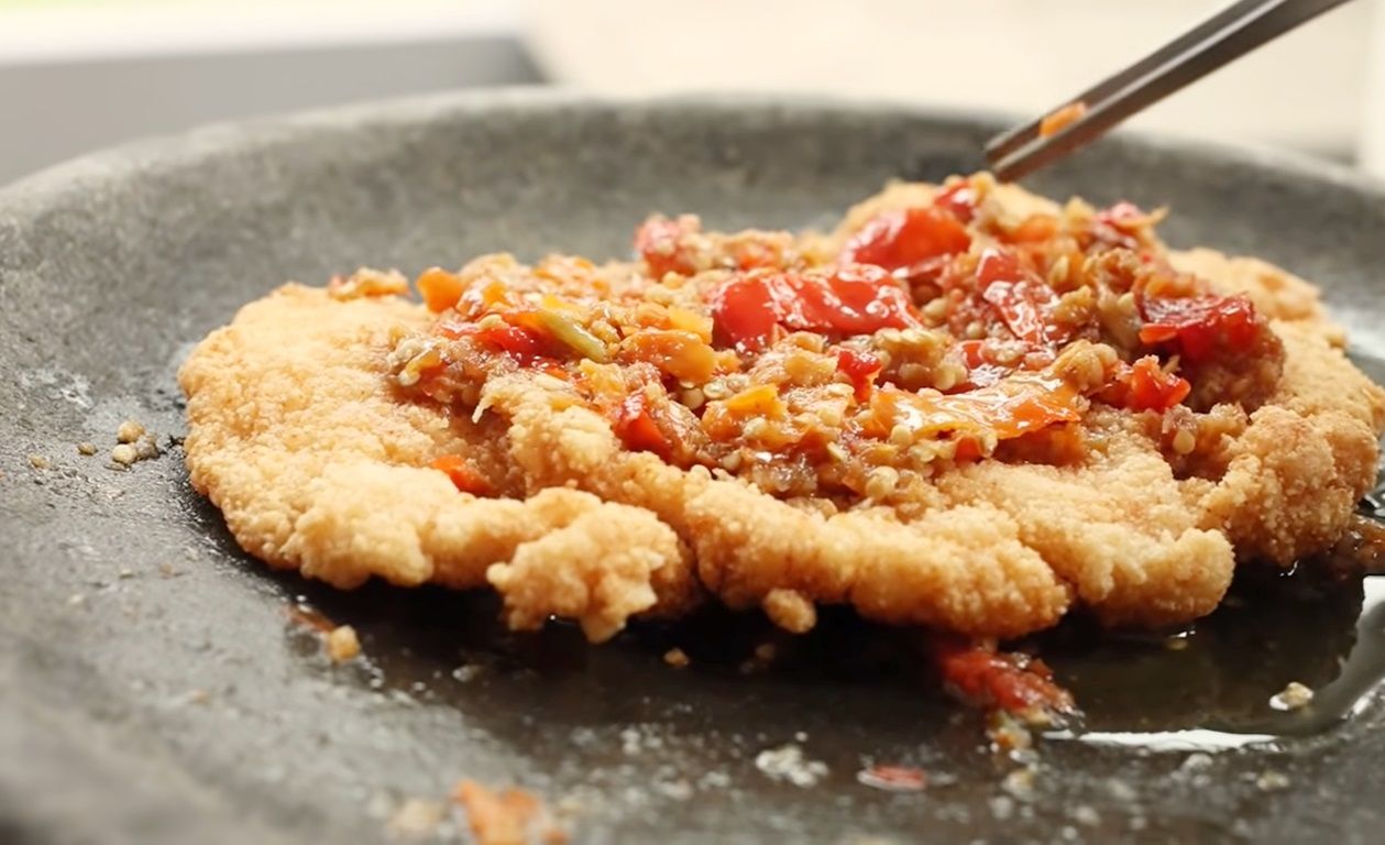 Resep Ayam Geprek Pedas dan Enak, Bisa Jadi Ide Jualan