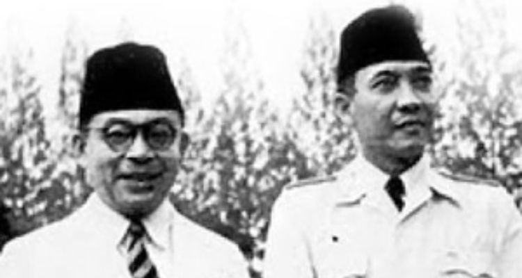 Moh Hatta dan Ir Soekarno. Kunci Jawaban PKN Kelas 8 Halaman 110 Tabel 5.3: Tokoh Pejuang Pemuda Bangsa Indonesia