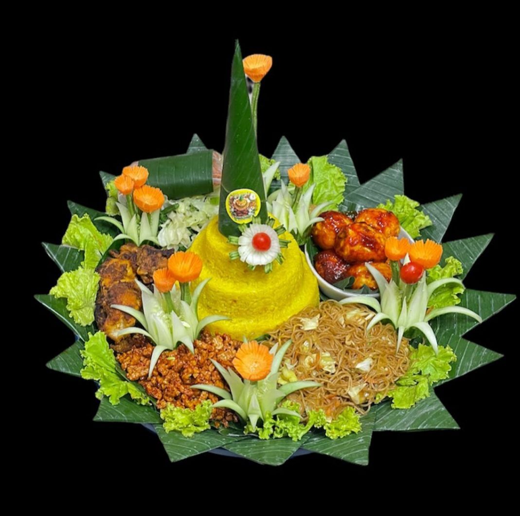 Kumpulan Aneka Tumpeng dengan Alas Daun Pisang, Cocok untuk Ide Lomba ...