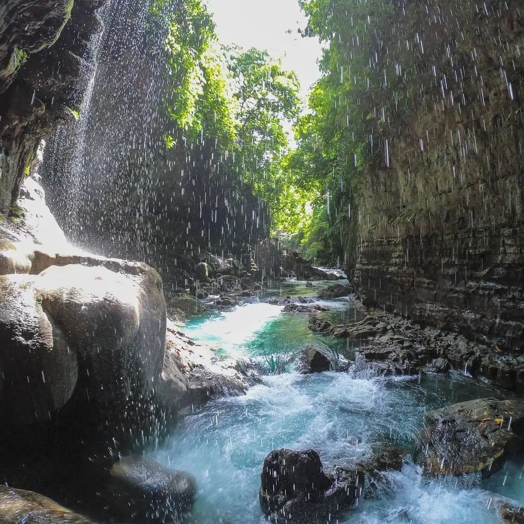 4 Destinasi Wisata Hits Yang Cocok Dikunjungi di Tahun Baru 2023, No 1 Green Canyon nya Indonesia