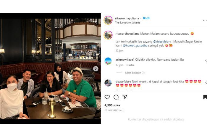 Tangkap layar instagram AKP Rita Yuliana yang menunjukkan momen makan bersama.