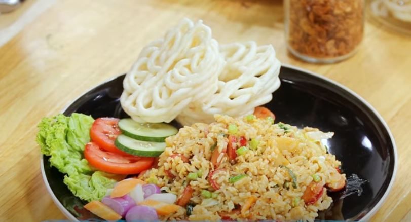 Nasi Goreng Sosis Campur Sayur, Nasi Sisa Semalam Disulap Jadi Makanan Nikmat untuk Sarapan