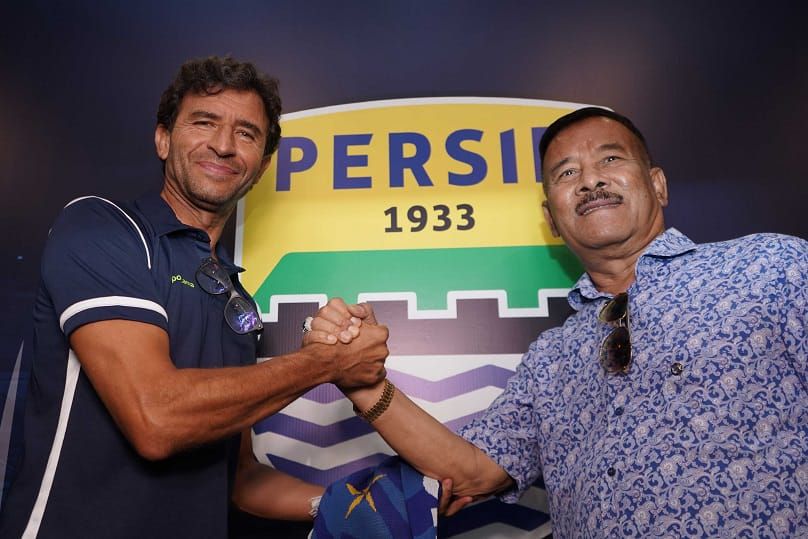 Umuh Muchtar pastikan Persib akan dapat bonus jika meraih kemenangan dan juara bri liga 1