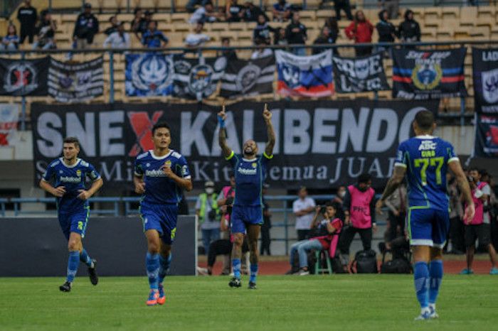 Link live streaming Indosiar Persib Bandung vs PSS Sleman BRI Liga 1 hari ini, Minggu, 5 Februari 2023 untuk nonton siaran langsung.