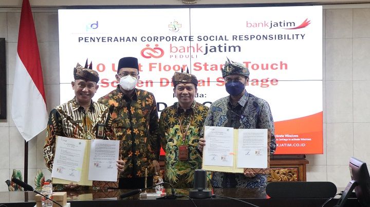 bankjatim menyerahkan tanggung jawab sosial perusahaan kepada Pemkab Sidoarjo.