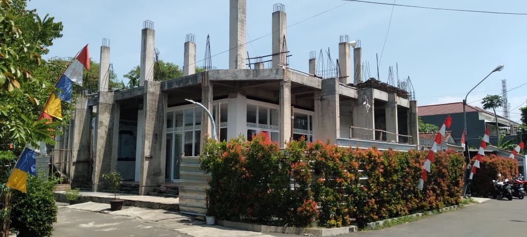 Mesjid Amani di Margahayu Raya Kota Bandung wakaf  Aman Suparman yang masih dalam pembangunan.