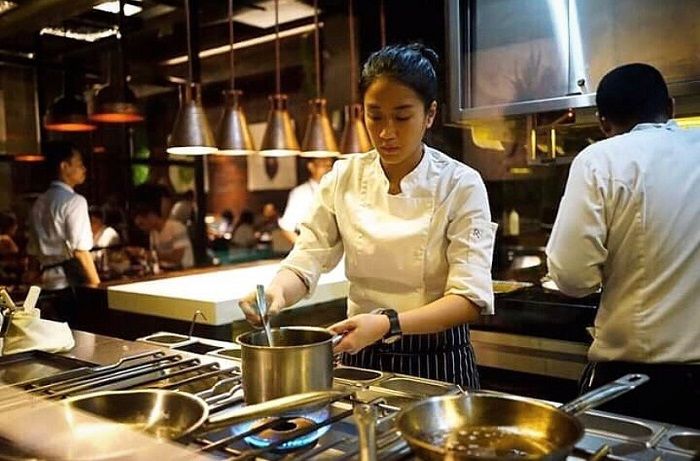 Perjalanan karir Chef Renatta Moeloek juri Masterchef Indonesia S 10