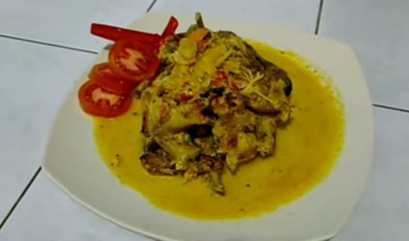 Resep Ayam Bakar Kuah Santan Kuning Pedas Gurih Khas Pekalongan Jawa Tengah