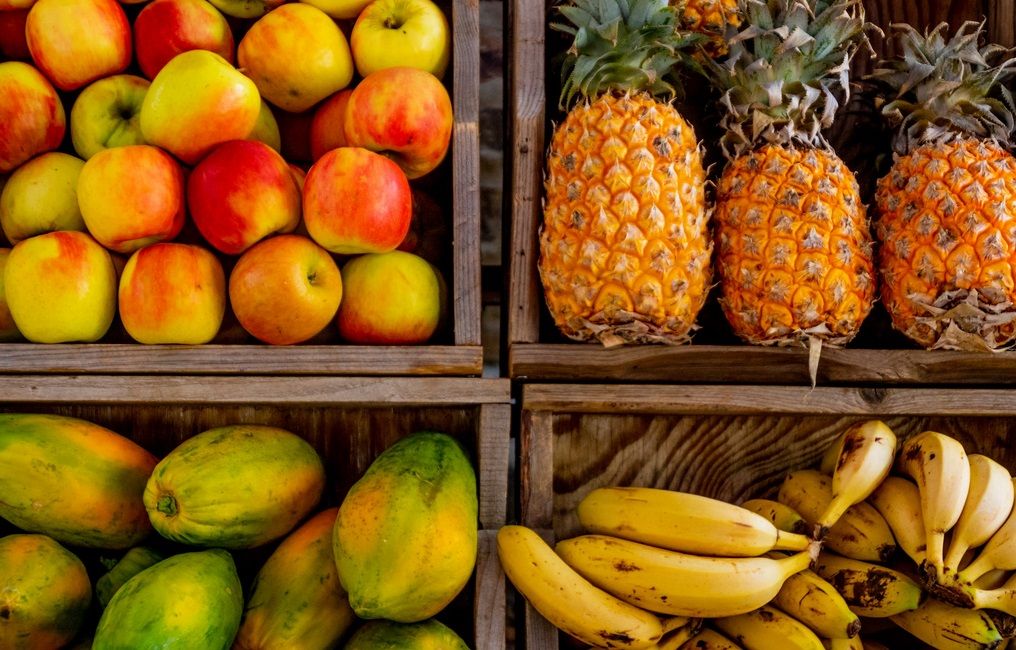 5 rekomendasi buah-buahan untuk mencegah kulit kering.