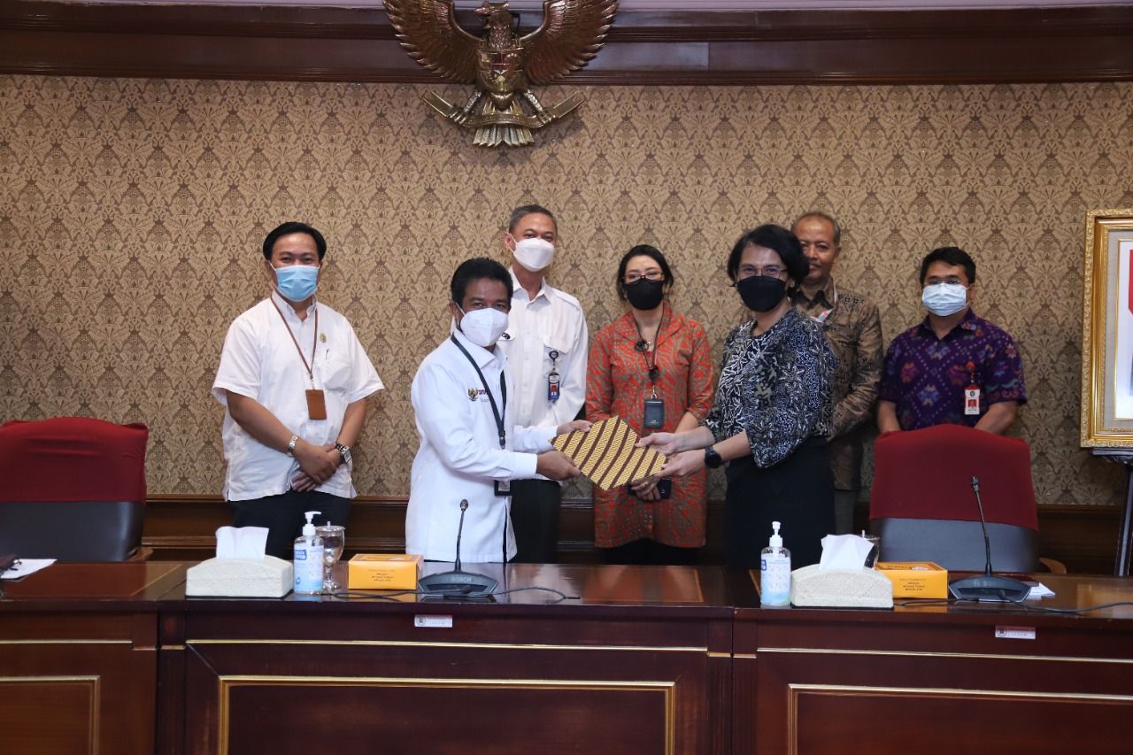 Serah terima terima berita acara Naskah Soal Seleksi Kompetensi Manajerial, Sosial Kultural, dan Wawancara PPPK