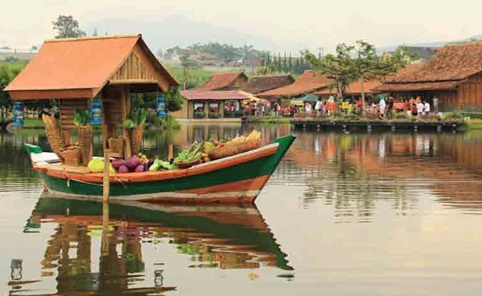  Salah satu sudut Floating Market, Pasar Apung yang ada di Lembang kabupaten Bandung Barat/ web Kuliner Indonesia