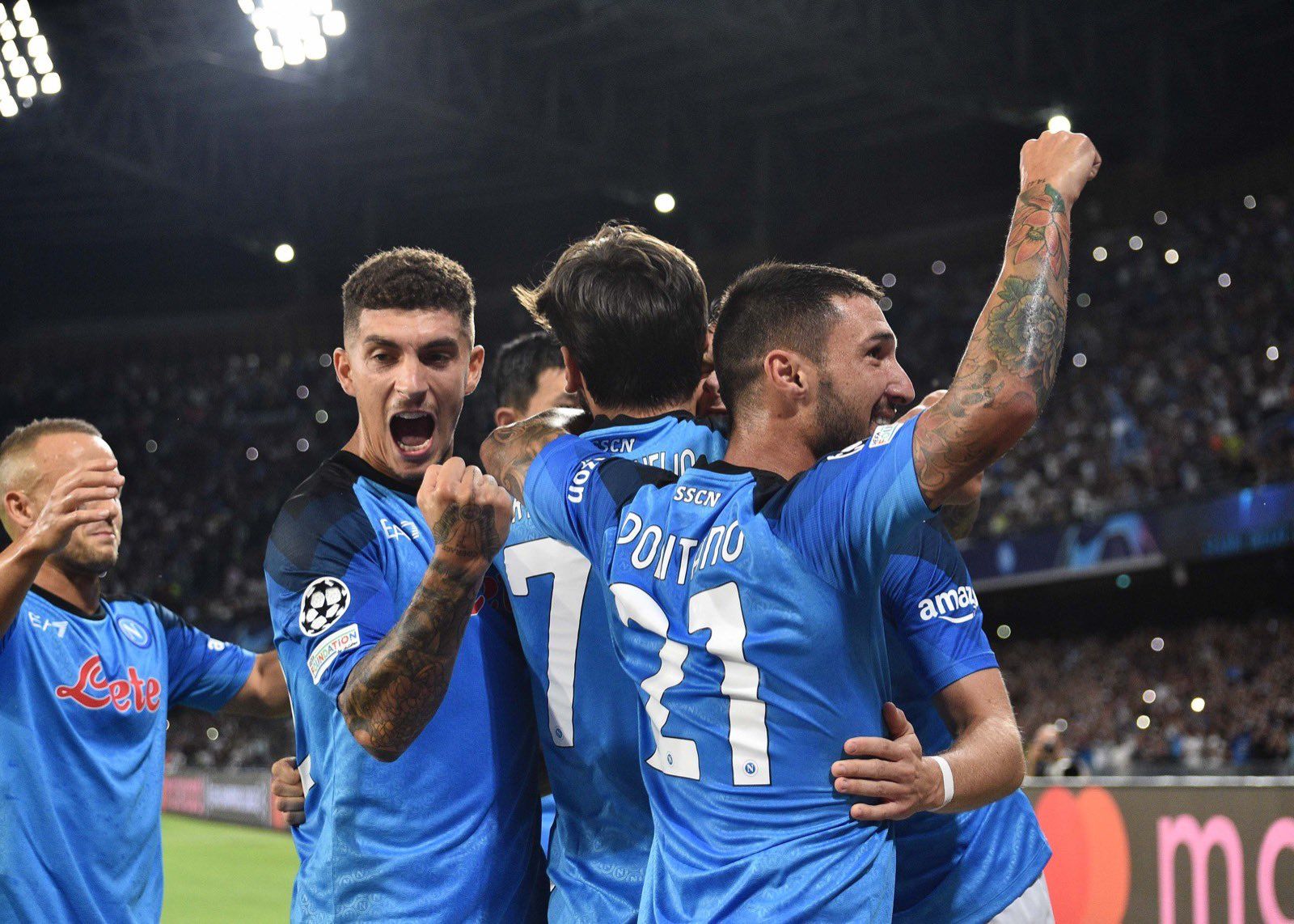 Kemenangan Napoli 2-0 di Leg Pertama, Bisakah Frankfurt Bangkit di Leg Kedua?