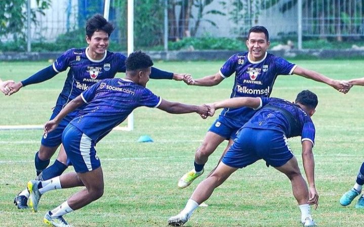 Berikut Prediksi Arema FC vs Persib Bandung Pertandingan BRI Liga 1/Instagram/persib