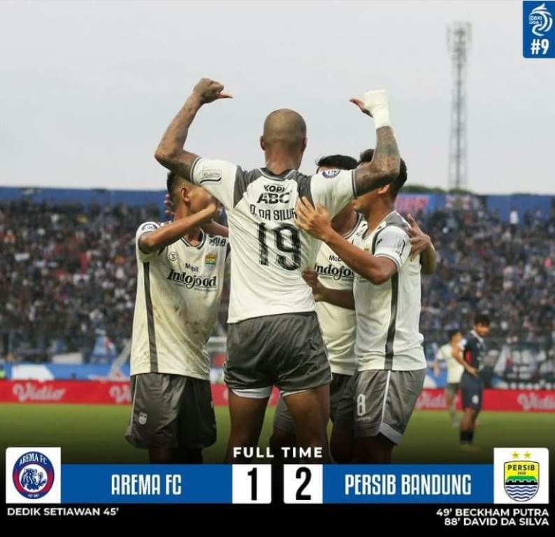 Hasil akhir pertandingan Arema FC vs Persib Bandung berakhir 2-1, pangeran biru dapat tiga poin.