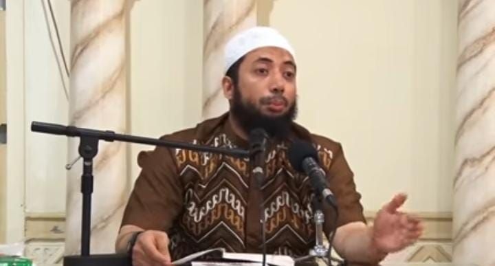 Pernah Mimpi Tentang Ular? Waspada! Ustadz Khalid Basalamah Sebut Itu